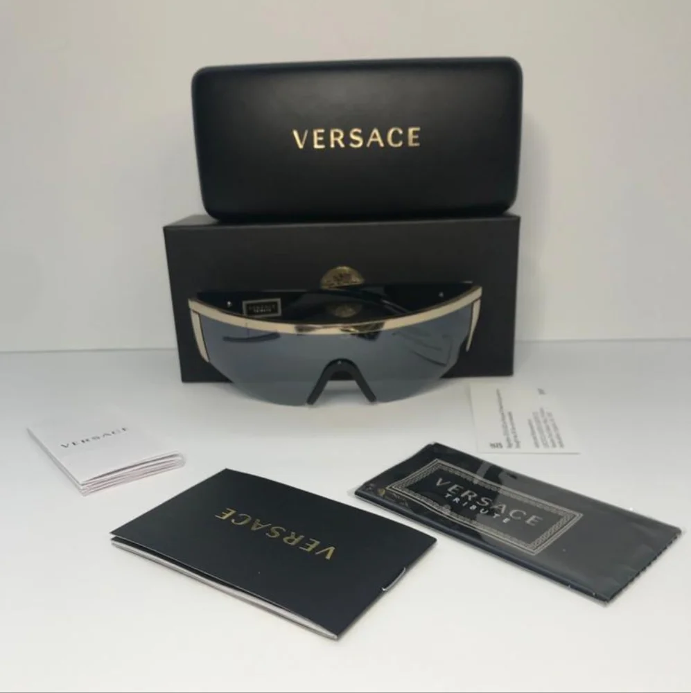 💯 Authentic New Versace Sunglasses Men's 2197 1261/87 Matte Black/Grey Lenses